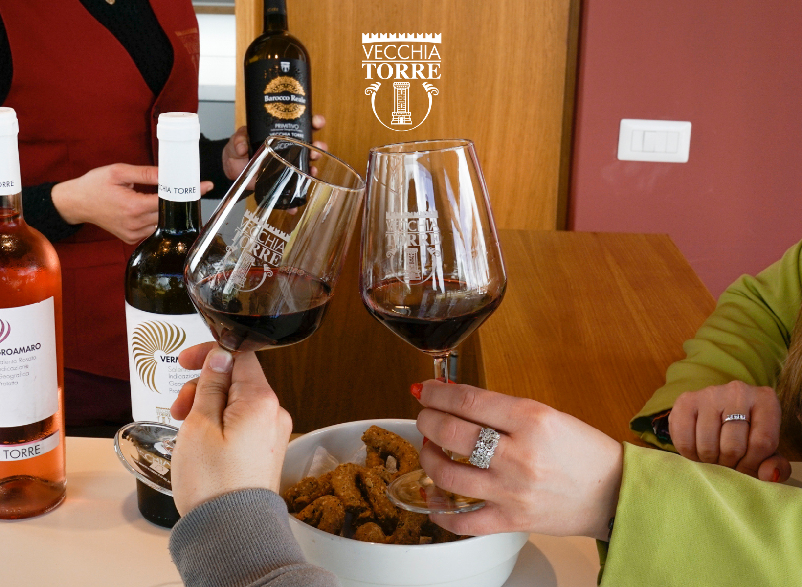 prenota la tua visita guidata con degustazione da cantina vecchia torre